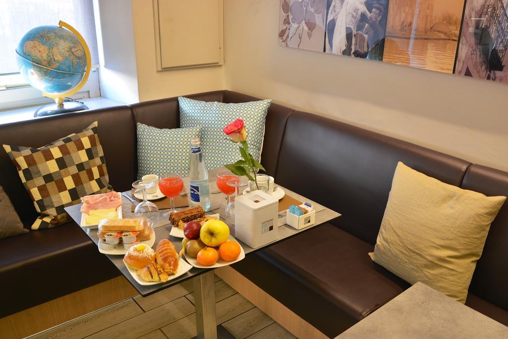 Maison B Bed & Breakfast Торино Екстериор снимка
